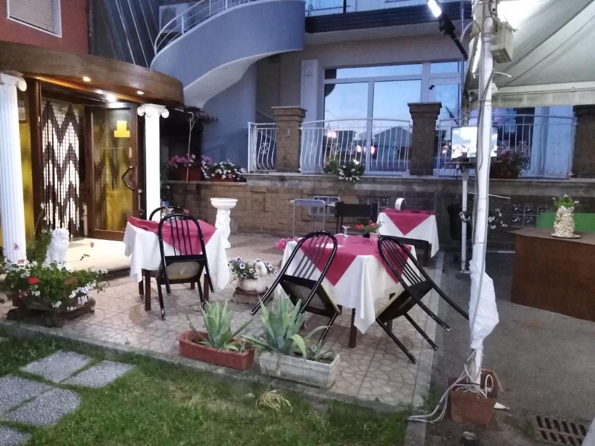 Hotel La Carina Grottaminarda Extérieur photo