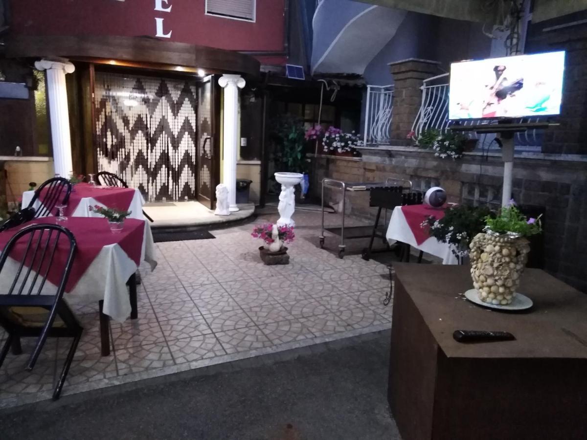 Hotel La Carina Grottaminarda Extérieur photo