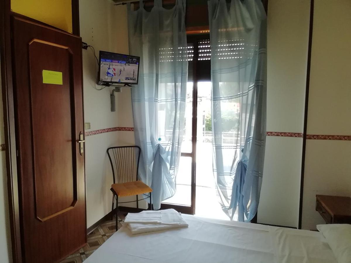 Hotel La Carina Grottaminarda Extérieur photo
