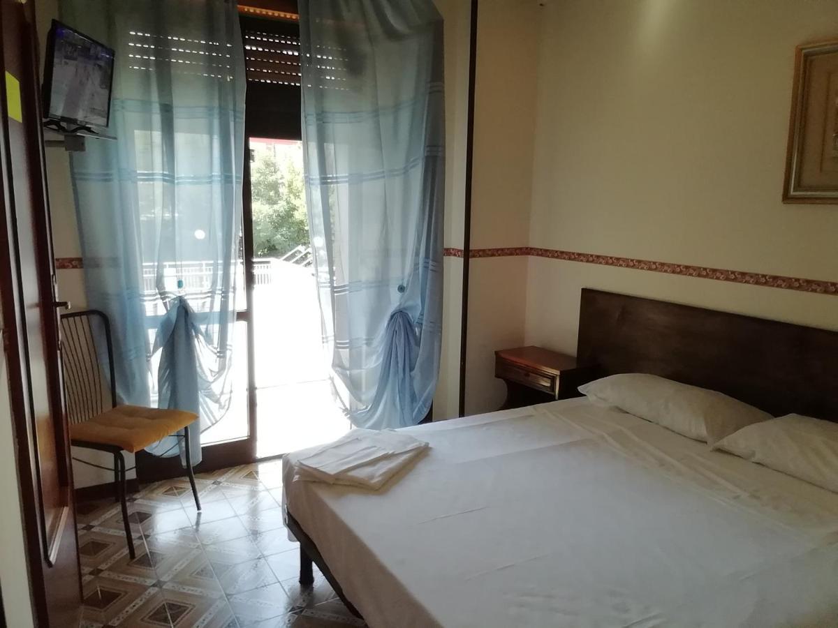 Hotel La Carina Grottaminarda Extérieur photo